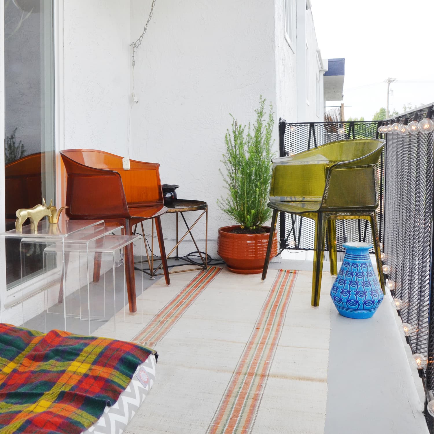 Balcony sit online out furniture